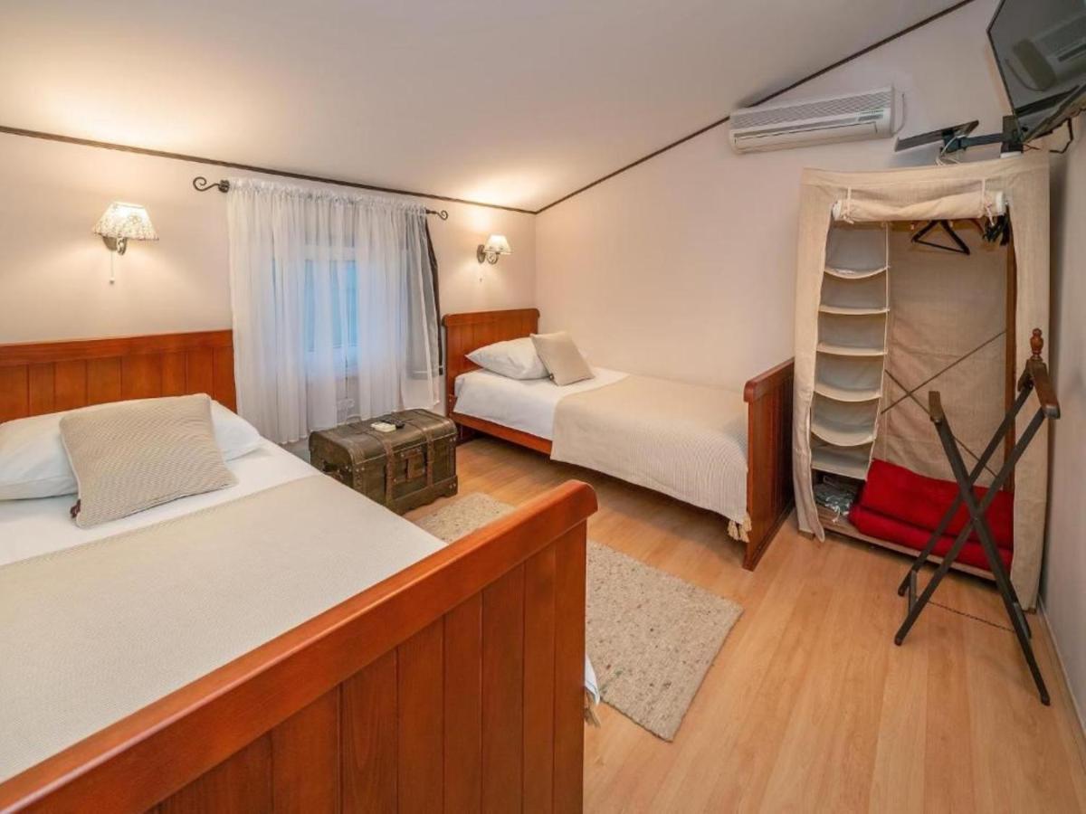 Apartments Villa Roza Drazice Zimmer foto